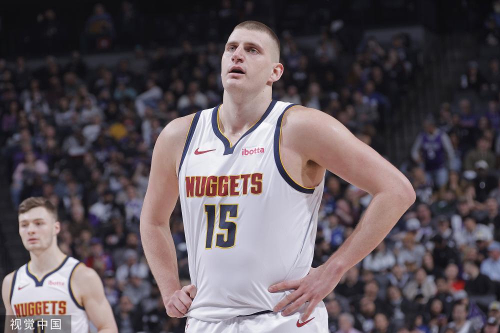 站稳脚跟 站稳脚跟